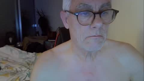 Snapshot of patrick5275 chatting on 04-24-26, 09:17 patrick5275 online show from 04-24-26, 09:17