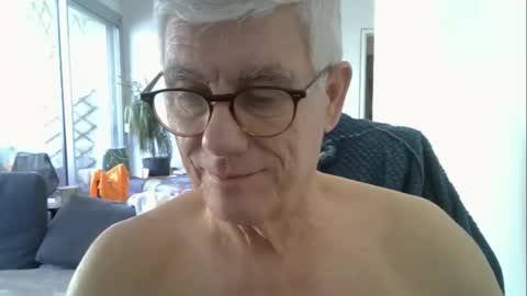 Snapshot of patrick5275 chatting on 04-30-26, 08:31 patrick5275 online show from 04-30-26, 08:31