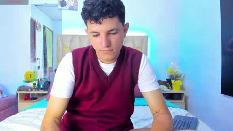 Snapshot of patrick_sanzzz chatting on 04-18-26, 11:38 Patrick online show from 04-18-26, 11:38