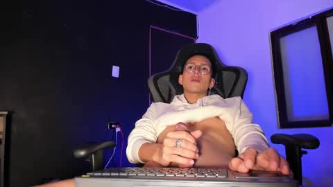 Snapshot of patricksherman chatting on 10-10-25, 06:51 Patrick sherman online show from 10-10-25, 06:51