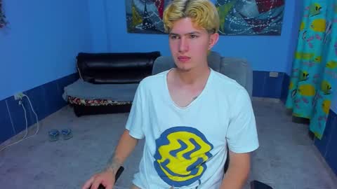 .... online show from 09-11-25, 04:23