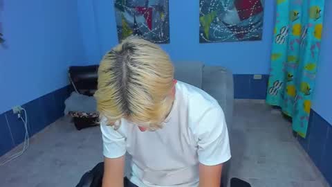 .... online show from 11-17-25, 08:36