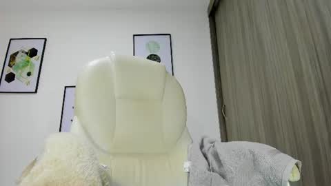Paty online show from 06-25-26, 02:43