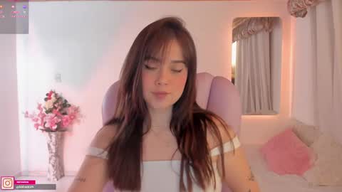 Sofa online show from 02-20-25, 04:07