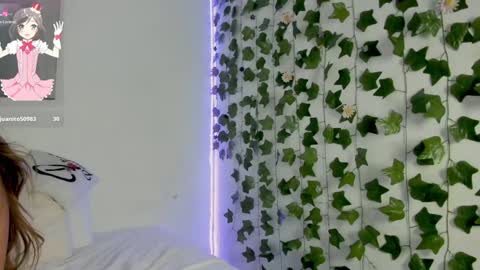 paulina online show from 12-24-24, 02:43