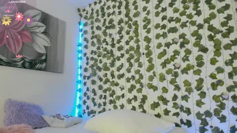 paulina online show from 01-24-25, 03:54