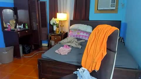 Paula online show from 11-25-25, 07:25