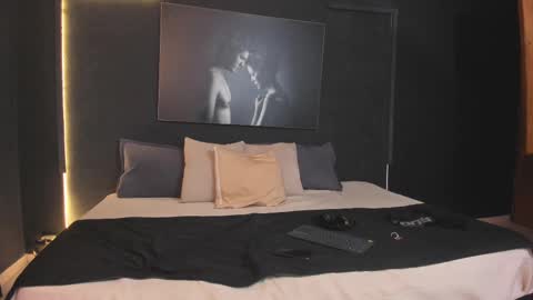 Paul online show from 02-12-25, 12:22