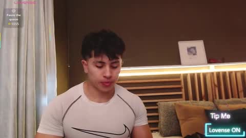 Paul online show from 10-03-25, 01:08