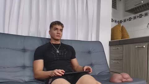 Snapshot of paul_george212 chatting on 10-10-25, 03:16 Paull George online show from 10-10-25, 03:16