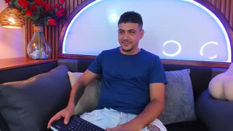 Paul Rivera online show from 12-04-25, 08:17