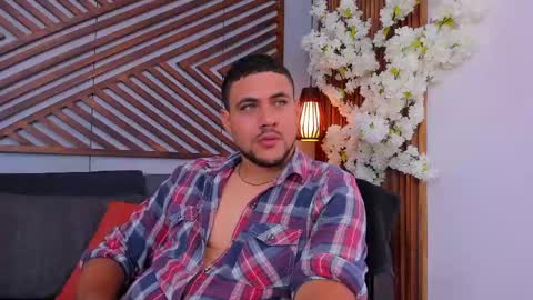 Snapshot of paul_rivera chatting on 04-21-26, 01:42 Paul Rivera online show from 04-21-26, 01:42