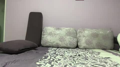 paula1442 online show from 02-04-25, 05:01
