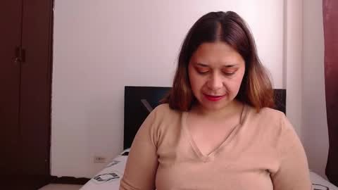 PAULA online show from 09-15-25, 05:13