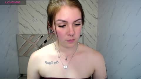 Snapshot of paula_b_ chatting on 12-05-24, 06:55 Paula online show from 12-05-24, 06:55