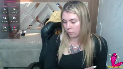 Paula online show from 06-19-26, 01:04