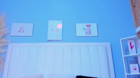 Pau online show from 02-24-25, 07:41