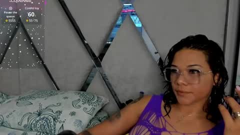 Paula online show from 01-21-25, 01:18