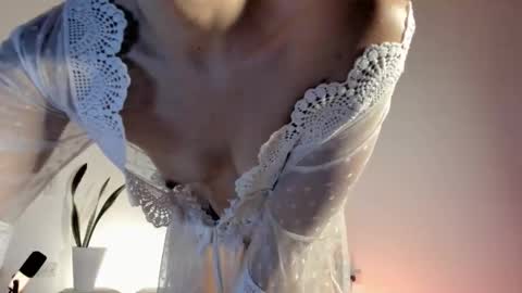 Paula perez - online show from 10-04-25, 04:10