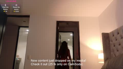 Snapshot of paulaacam chatting on 07-19-26, 01:31 Paula Andrea online show from 07-19-26, 01:31