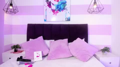 Snapshot of paulacastilla chatting on 10-13-25, 09:59 Pau online show from 10-13-25, 09:59