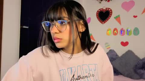 Paula  online show from 04-21-26, 03:35