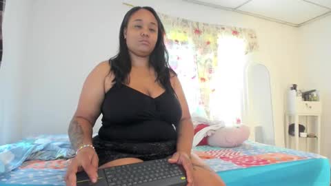 Snapshot of paulastone24 chatting on 01-16-26, 01:26 paulastone24 online show from 01-16-26, 01:26