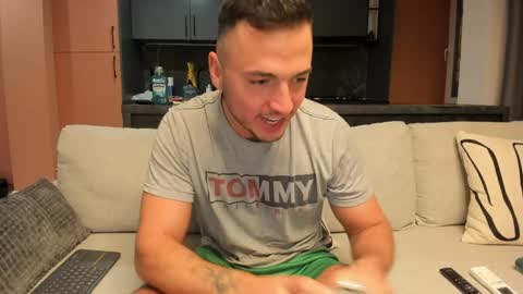 Snapshot of paulblack021 chatting on 04-01-26, 11:24 paulblack021 online show from 04-01-26, 11:24