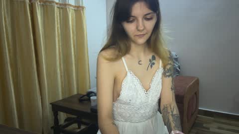 Isla  Chase online show from 12-01-24, 04:29