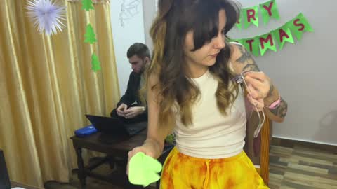 Isla  Chase online show from 12-20-24, 03:00