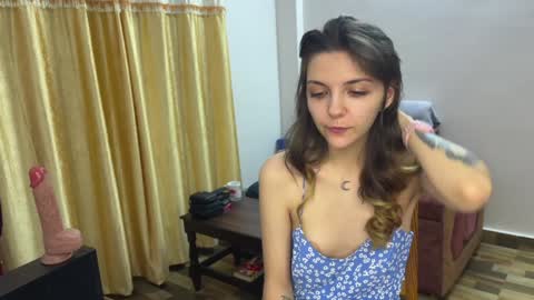 Isla  Chase online show from 01-15-25, 05:26