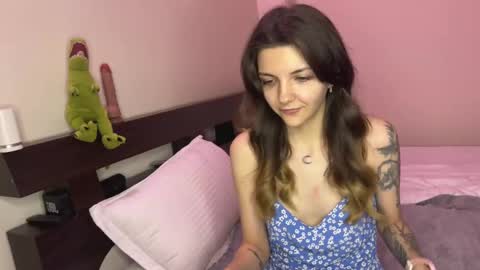 Isla  Chase online show from 02-23-25, 03:29