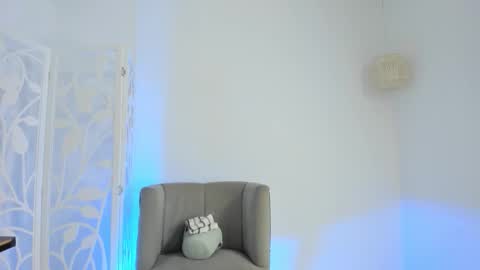 Snapshot of paulina_manga chatting on 09-12-25, 03:01 Pau online show from 09-12-25, 03:01