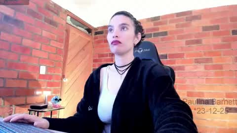 Paulina online show from 12-23-25, 08:56