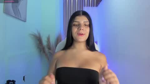 Snapshot of paulinabelle chatting on 11-23-25, 12:49 Paulina Belle online show from 11-23-25, 12:49