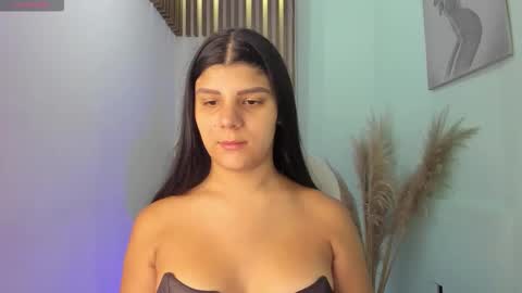 Snapshot of paulinabelle chatting on 12-04-25, 01:42 Paulina Belle online show from 12-04-25, 01:42