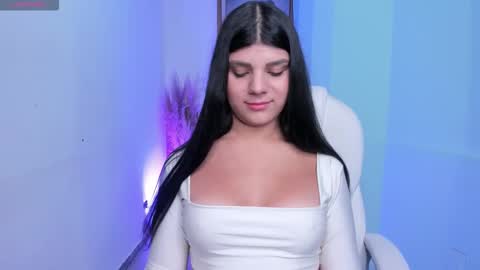 Snapshot of paulinabelle chatting on 02-18-26, 01:51 Paulina Belle online show from 02-18-26, 01:51