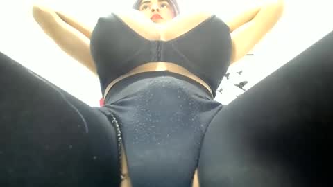paulinabigcock24 online show from 12-19-24, 03:07