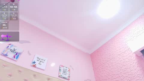 PaulinaSaennz online show from 01-21-25, 03:54