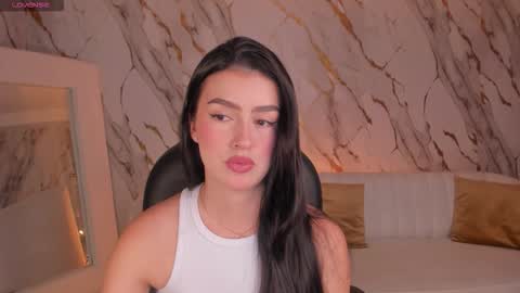 Paulina Santos  online show from 10-11-25, 08:07