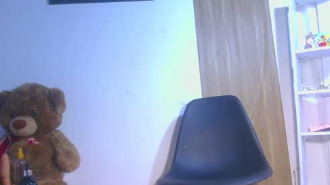 paulina online show from 05-04-26, 06:26