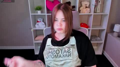 Erica online show from 04-25-26, 09:34