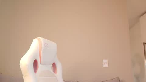 paulinne_clark online show from 03-24-26, 08:14