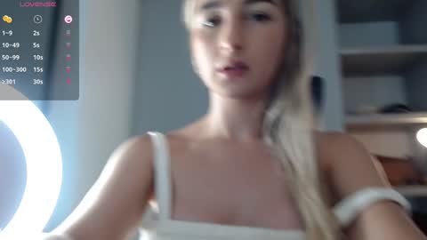 Snapshot of paulirose chatting on 01-04-25, 03:29 paulirose online show from 01-04-25, 03:29