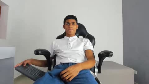 Snapshot of paull_cassidy chatting on 10-17-25, 07:38 Paull Cassidy online show from 10-17-25, 07:38