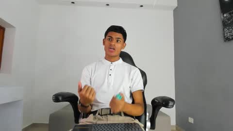 Snapshot of paull_cassidy chatting on 10-22-25, 07:35 Paull Cassidy online show from 10-22-25, 07:35