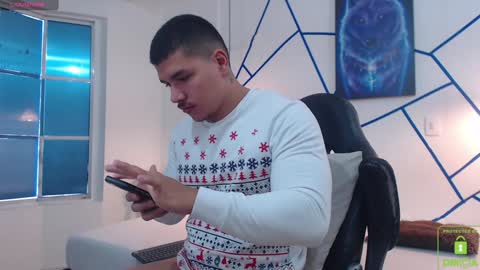 Snapshot of paulo_allen chatting on 12-24-24, 01:28 Paulo online show from 12-24-24, 01:28