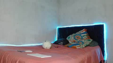 paulosex12 online show from 10-21-25, 01:39