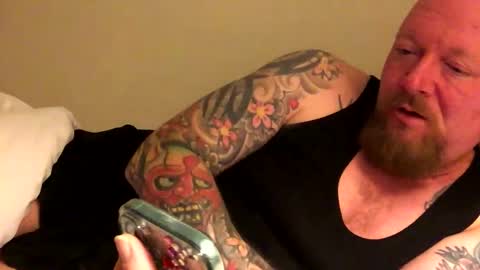 paulyb445 online show from 10-29-25, 03:42