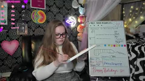 ArtsyHeartsyy online show from 12-25-24, 01:42